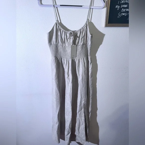 Wilfred | Dresses | Wilfred Aritzia Genoa Linen Midi Dress Sage Green | Poshmark Wilfred | Dresses | Wilfred Aritzia Genoa Linen Midi Dress Sage Green | Poshmark